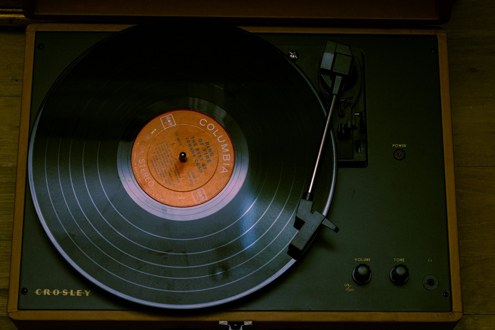 Vinyl Sales Pass a Billion Dollars, But That Isn’t the Real Story