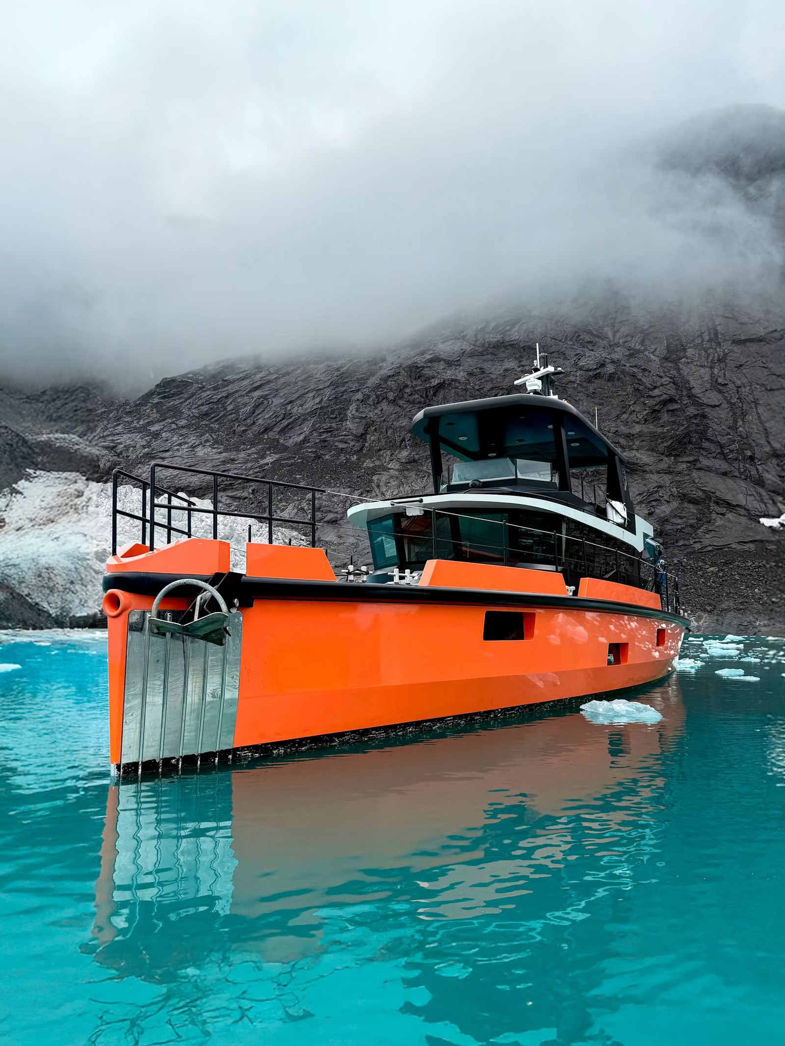Greenland Yacht Exploring