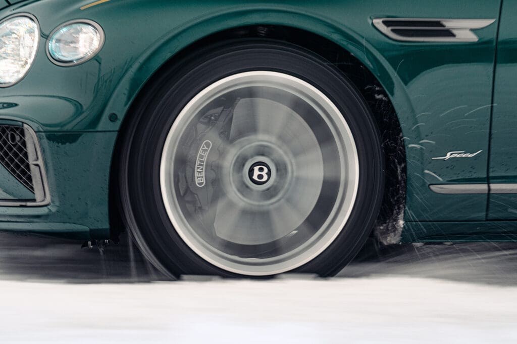 Bentley Flying Spur 2025