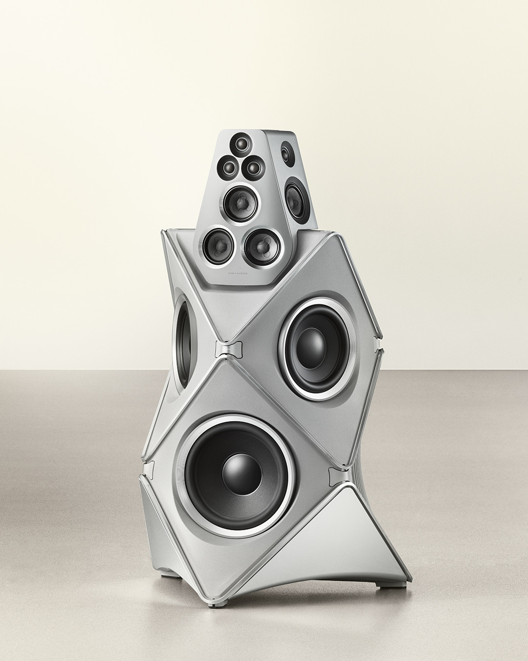 Bang & Olufsen Beolab 90 Titan Edition – A Century of Sound, Reimagined