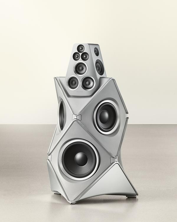 Bang & Olufsen Beolab 90 Titan Edition – A Century of Sound, Reimagined