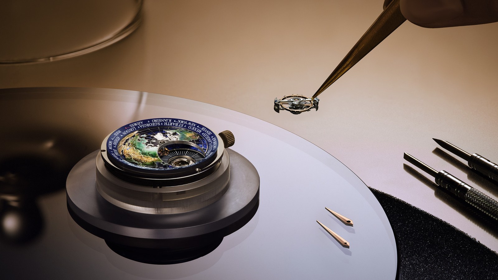Jaeger-LeCoultre Master Grande Tradition Movement Watchmaking