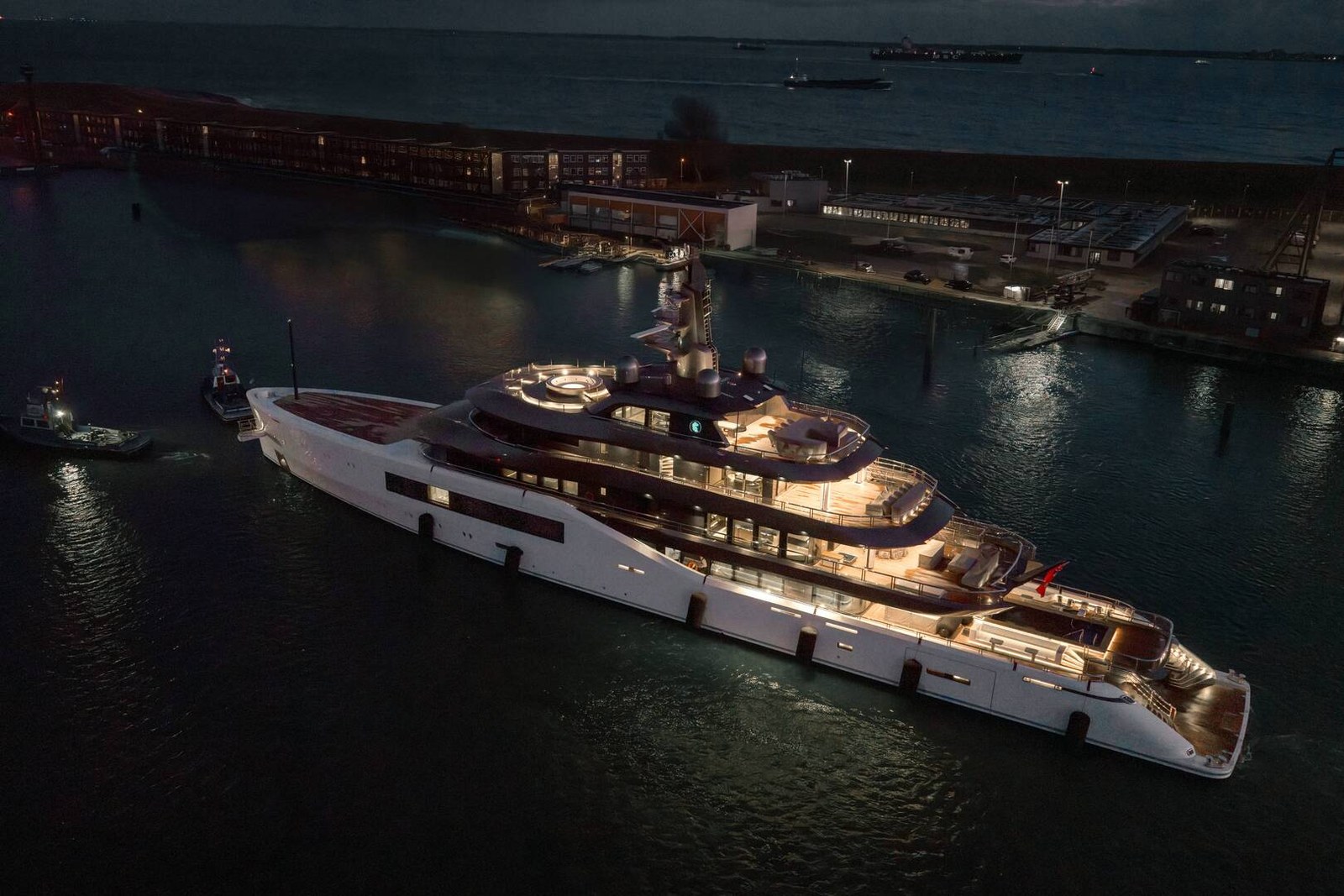 Damen Yachting Amels 80