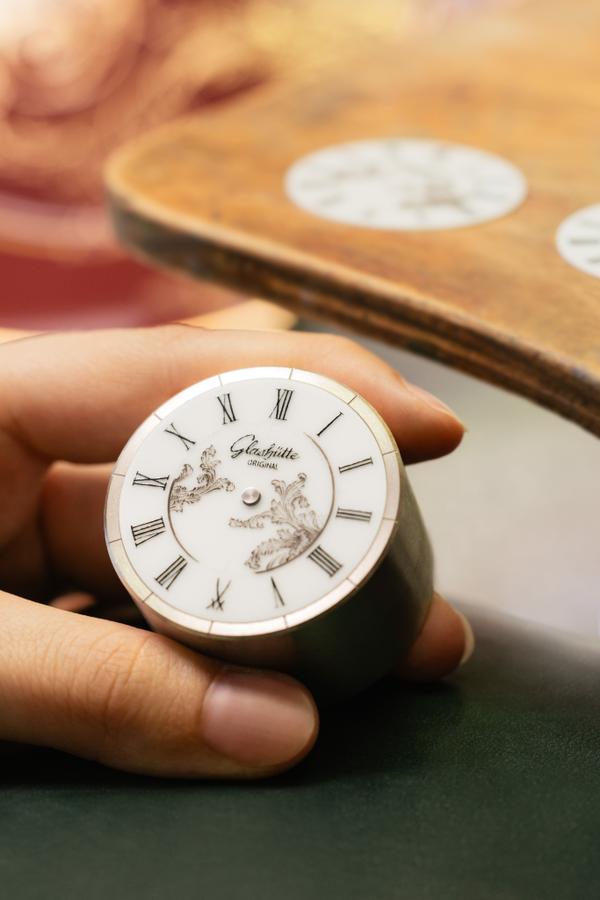 Measured Beauty: The Senator Meissen in White and Celadon