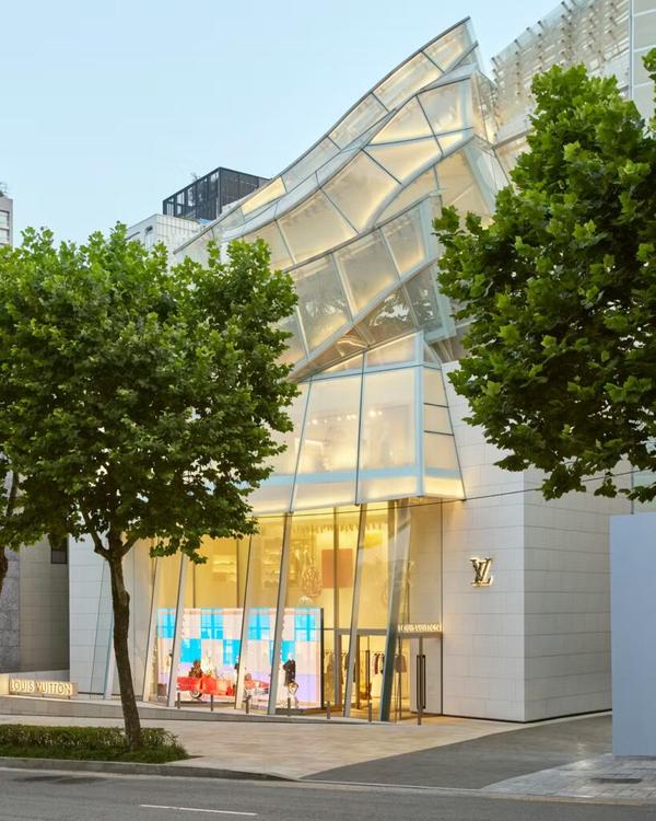 Café Louis Vuitton Opens in Seoul: Korea meets France