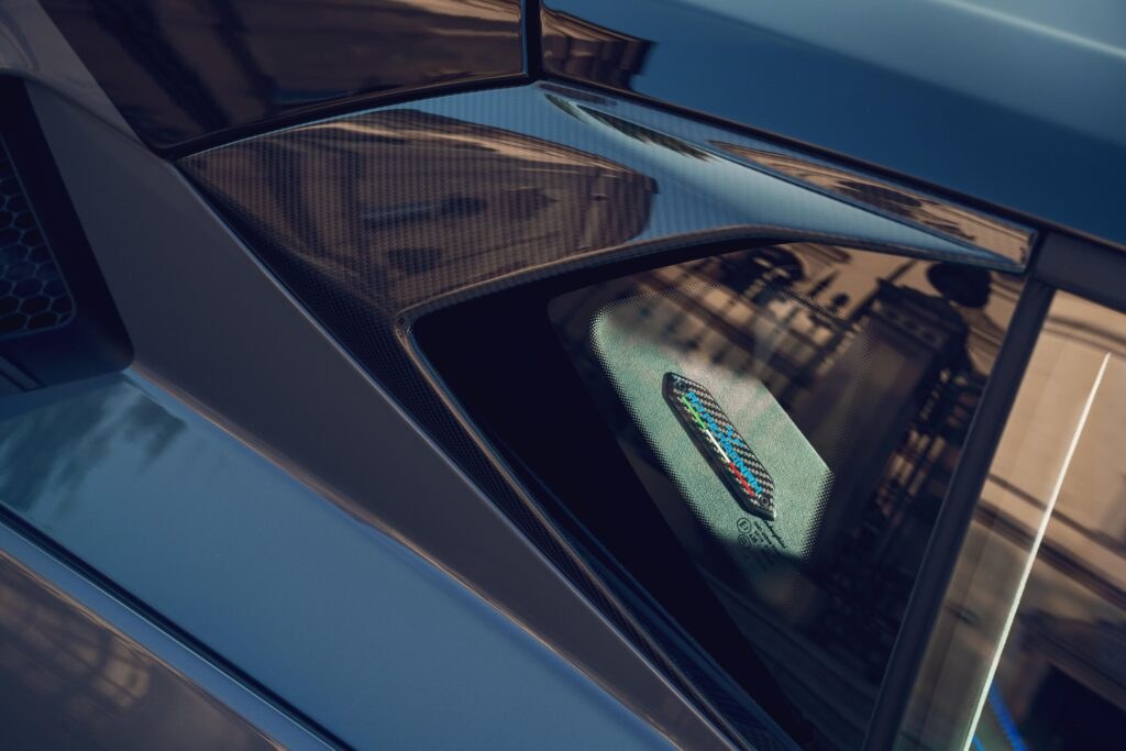 Lamborghini Unveils Temerario Ad Personam Customized for Sardinia