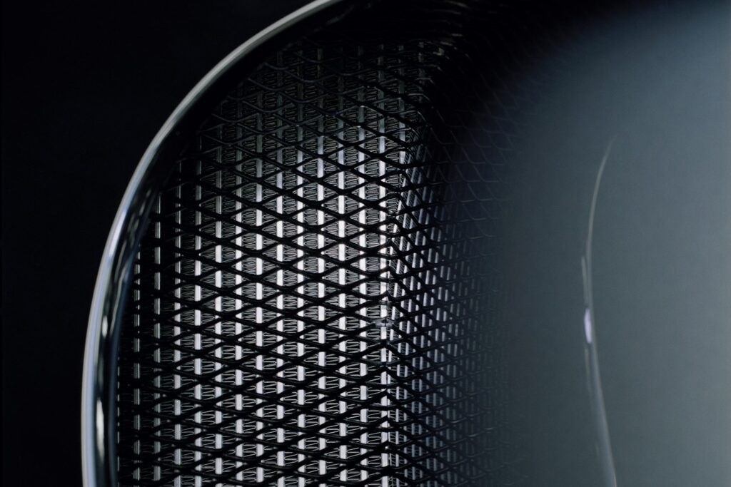 Engineering Excellence Behind the Bugatti Veyron