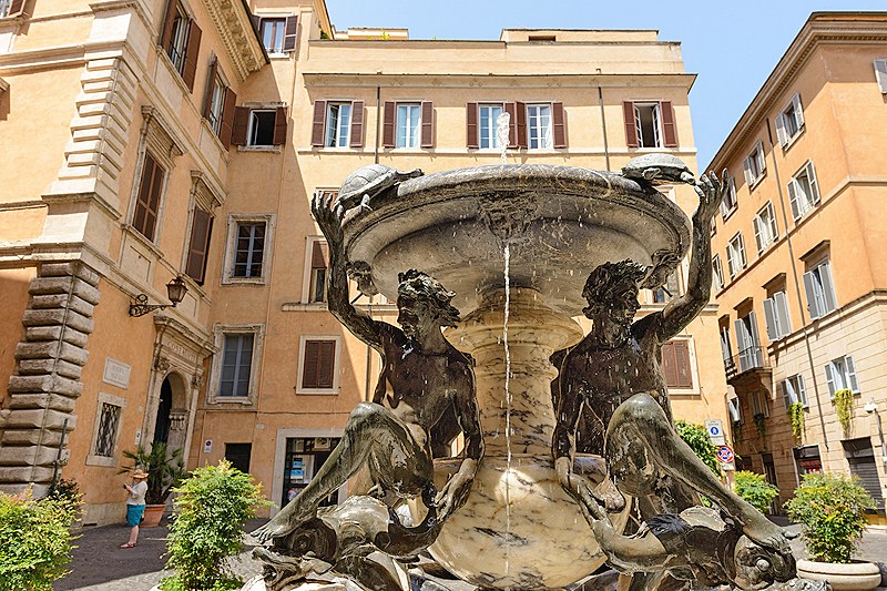 The Sophisticated Traveler’s Guide: Hidden Gems, Essentials, and Dining Like a Local