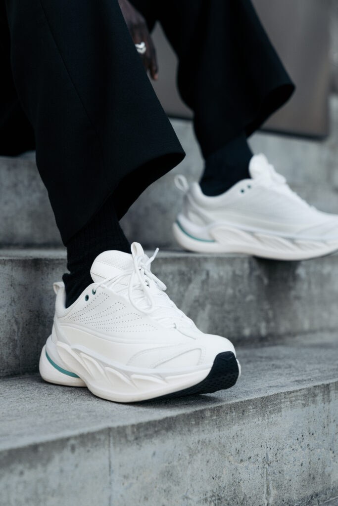 HOKA Elevon X – Crafted for the Urban Pulse
