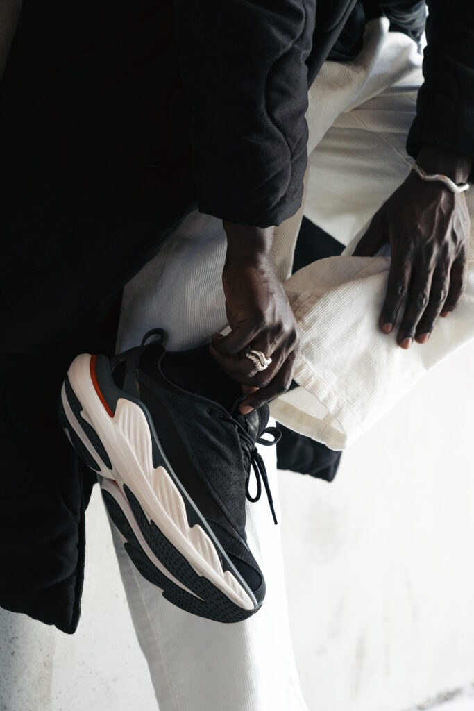 HOKA Elevon X – Crafted for the Urban Pulse