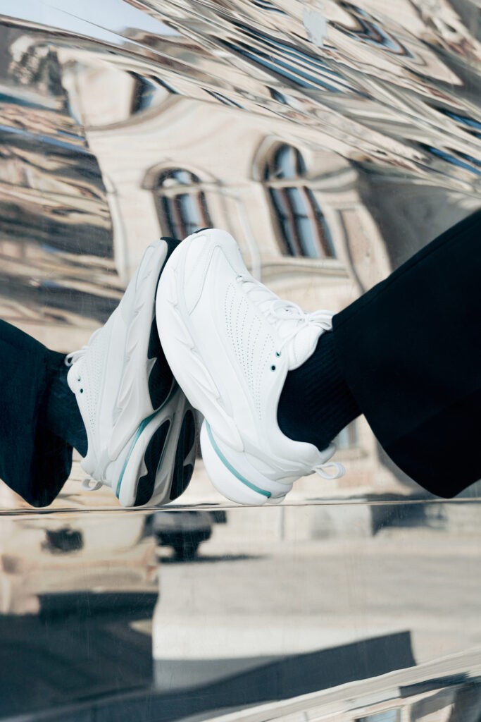 HOKA Elevon X – Crafted for the Urban Pulse