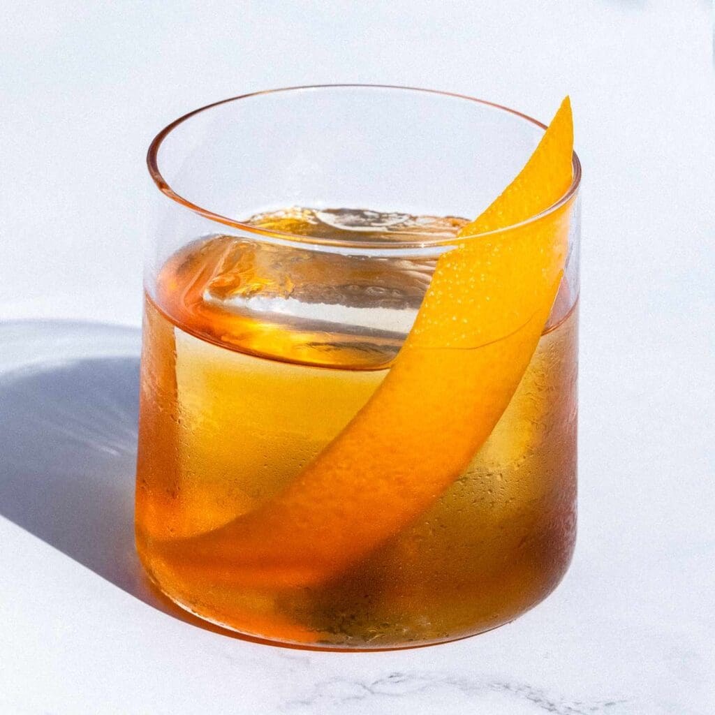 5 Festive Cocktails to Serve This Holiday