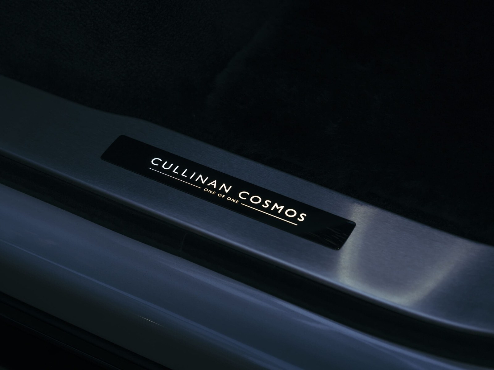 Rolls-Royce Cullinan Cosmos Step
