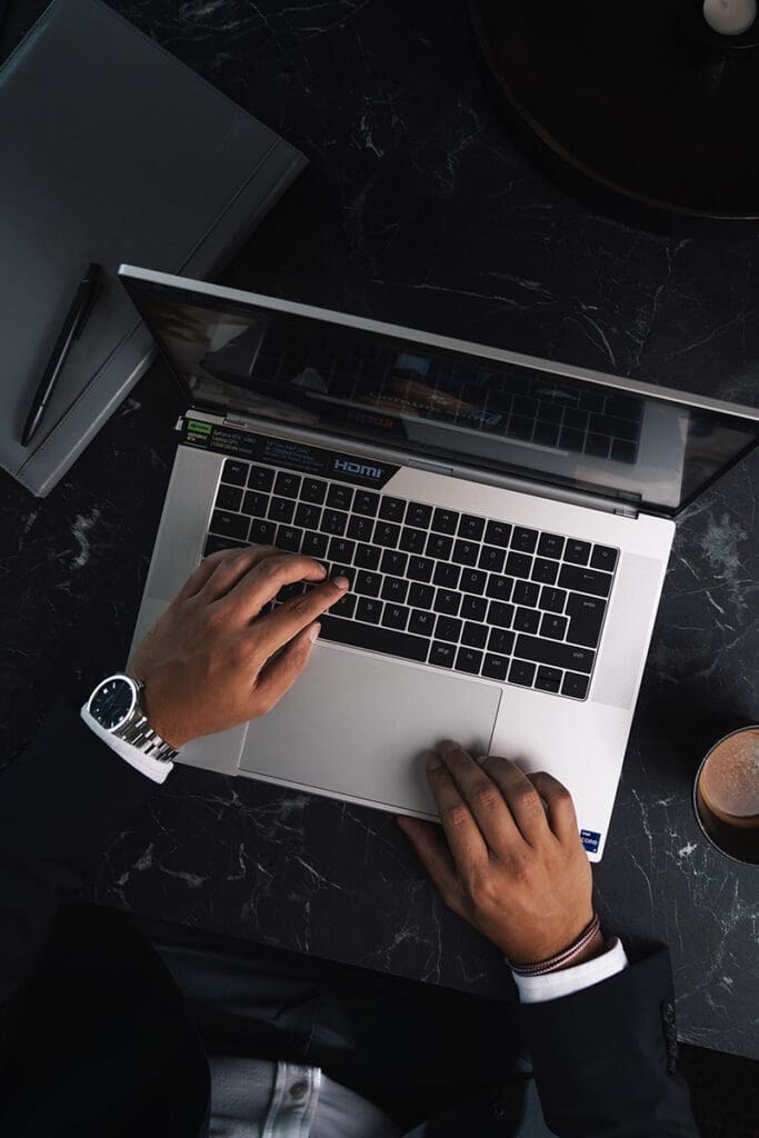 Behind MenWith.com: Crafting our website with the Razer Blade
