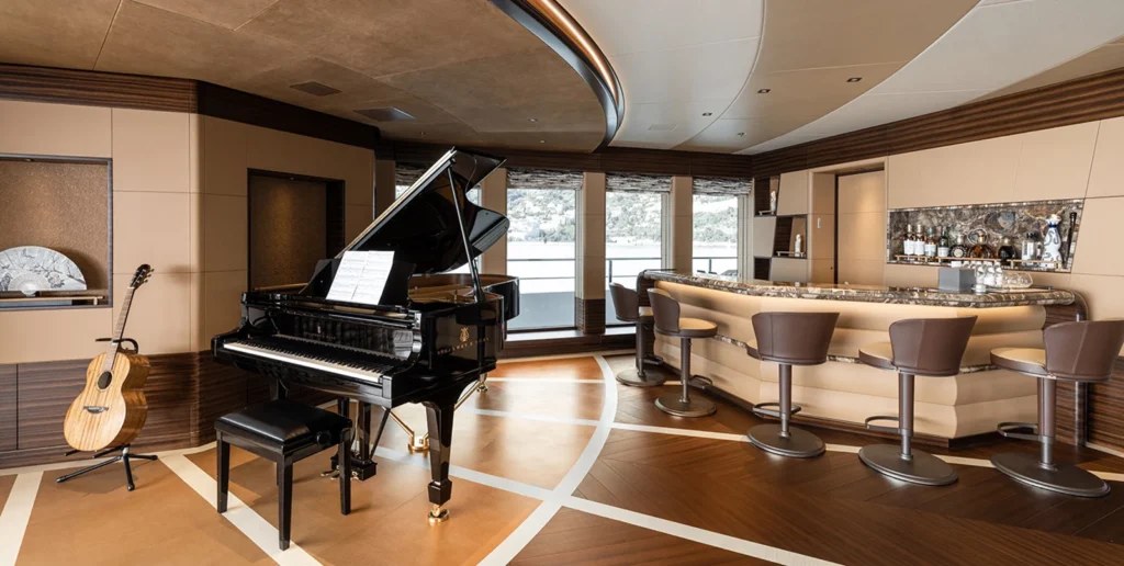A look inside the €199 Million Yacht: “Energy”